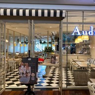 Audrey Cafe เอสพลานาด รัชดา ชั้น G