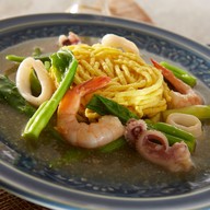 เจ๊เตี้ยราดหน้ากระทุ่มแบน วงเวียนน้ำพุมหาชัย