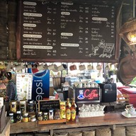 ข้าวแกงบ้านต้นสน