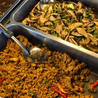 ข้าวแกงบ้านต้นสน