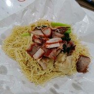เมนูของร้าน บะหมี่จับกังยายปิ๊ ปากซอยจรัญฯ46