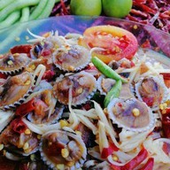 พ่อหนุ่มข้าวหน้าสไตล์ญี่ปุ่น