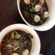 ก๋วยเตี๋ยวเรืออยุธยารสเด็ด สาขา 9
