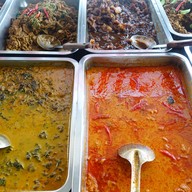 บ่าวเต ข้าวแกงปักษ์ใต้