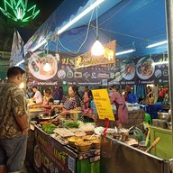 มรดกแม่แชร์ ขนมเบื้องญวนผัดไทยลุงกวง ตลาดบางใหญ่เก่า สาขา1