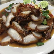 เมนูของร้าน กินยำยังปั๊กกะเป่ายิ้งฉุบ