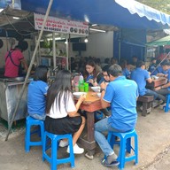 บรรยากาศ เกาเหลาเลือดหมูเจ้าเก่าสี่แยกบางนา