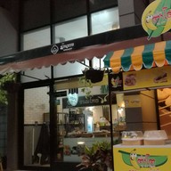 กล้วยตาโตสาขาเมืองทอง (ร้านยาย)