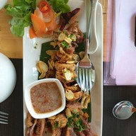 เมนูของร้าน Phloenview fusion restaurant