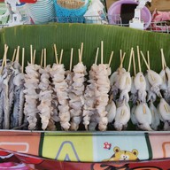 หน้าร้าน เจ้การหมึกย่างเป่าปาก  By.สวยขายหมึก สมุทรปราการ