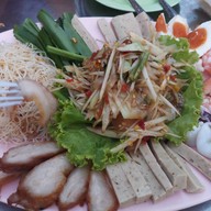 เมนูของร้าน ไผ่ราชาปลาเผา