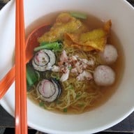 กูฟู ก๋วยเตี๋ยวไก่ไจแอนท์ สาขาหาดใหญ่