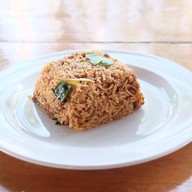 ก๋วยเตี๋ยวเนื้อเปื่อยหมูตุ๋น จ.รุ่งรวี