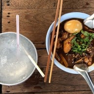 เมนูของร้าน กระเพาะปลาขันน้ำ ตลาดพลู