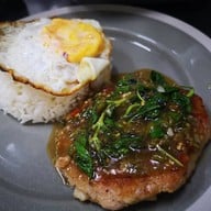 เมนูของร้าน บ้านเสิร์ฟสุข