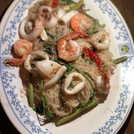 อีนี่แซบ ส้มตำ ยำ ปลาแซลมอน@พรานนก พรานนก