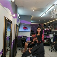 ร้านเสริมสวยออกัส ราม2