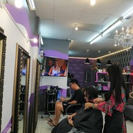 ร้านเสริมสวยออกัส ราม2