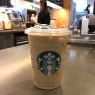 Starbucks อาคารบุญมิตร