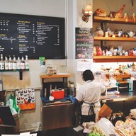 บรรยากาศ The Hen Coffee House