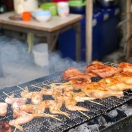 ส้มตำลุงหนวด รามฯ 12