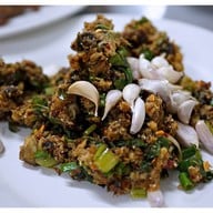 เมนูของร้าน ส้มตำลุงหนวด
