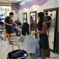 ร้านเสริมสวยออกัส ราม2