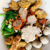 ก๋วยเตี๋ยวป้ามาศ  หนองบัว