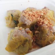 เมนูของร้าน แดง ขนมจีบ ขนมถ้วย สีคิ้ว