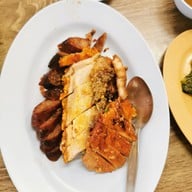เมนูของร้าน เป็ดย่างเมโทร ภูเก็ต สาขาใหญ่ ถนน คณิต หงษ์หยก