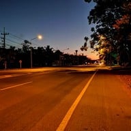 หน้าร้าน ครัวชมจันทร์ นครนายก