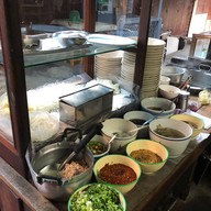 ก๋วยเตี๋ยวหยุดบ่อย