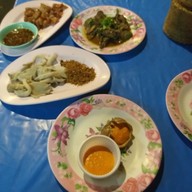 เมนูของร้าน ลาภ 19 กับข้าวเมือง