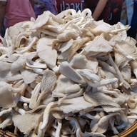 บรรยากาศ Mr. Mushroom เห็ดนางฟ้าทอดกรอบ