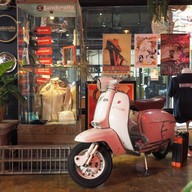 Lambretta Thailand Cafe