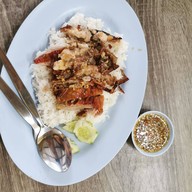 เมนูของร้าน เป็ดย่างเมโทร ภูเก็ต สาขาใหญ่ ถนน คณิต หงษ์หยก