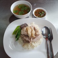 เมนูของร้าน บ้านกรูคาเฟ่ แอนด์ บาร์ วัดอรุณฯ