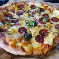 Kajinho Pizza in the sky