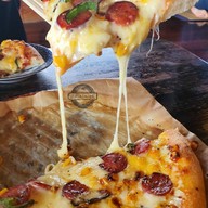 Kajinho Pizza in the sky