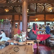 Kajinho Pizza in the sky