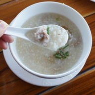 Montoro Resort เพชรบุรี หนองหญ้าปล้อง