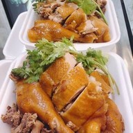 ไก่บ้านต้มน้ำปลา จ่าตุ๊ สาขา3 หน้าซีเจ มอร์ (สุภาพงษ์1แยก3-3)