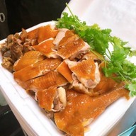 ไก่บ้านต้มน้ำปลา จ่าตุ๊ สาขา3 หน้าซีเจ มอร์ (สุภาพงษ์1แยก3-3)