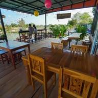 บรรยากาศ บ้านลูกชาย ระยอง