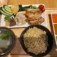 เมนูของร้าน Gai Hound Organic Chicken Rice Central Plaza Ladprao