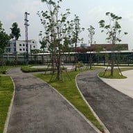 บรรยากาศ สนามแบดมินตัน ลาซาล 48 แบดมินตัน ปาร์ค