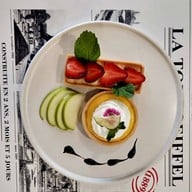 Chouquette Bakery And Cafe