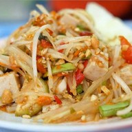 ส้มตำ สถานีแซ่บ บางหว้า(บันไดทางลงที่2 MRT บางหว้า) บางหว้า