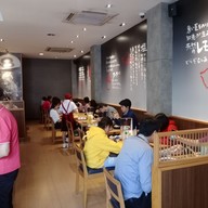 บรรยากาศ Hachiban Ramen บางลำพู