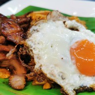 เมนูของร้าน ผัดไทยพานหิน จำหน่ายผัดไทยและหอยทอด